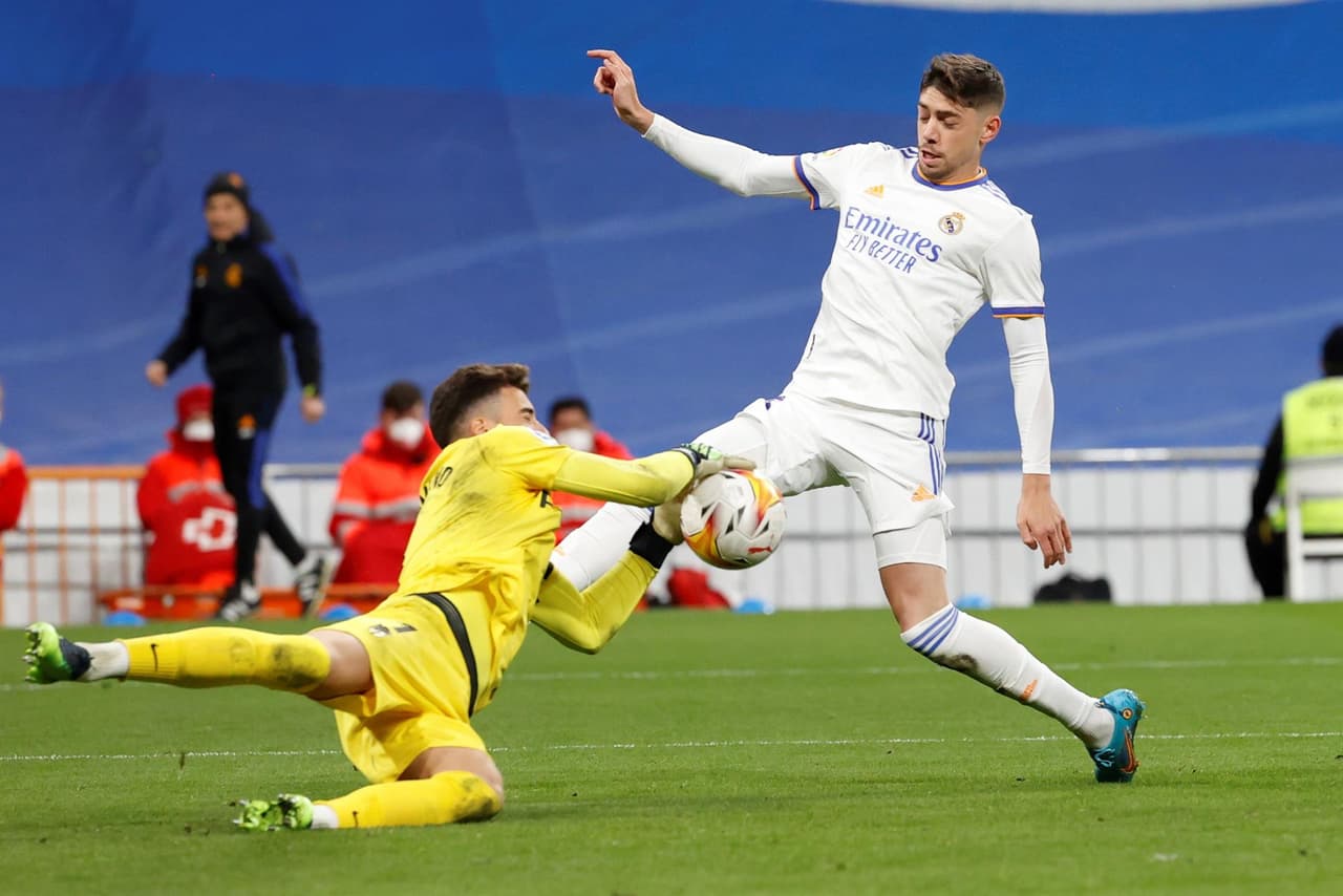 Marco Asensio le dio un difícil triunfo al Real Madrid sobre el Granada en el Santiago Bernabéu, sumando tres puntos en la tabla durante la J23.