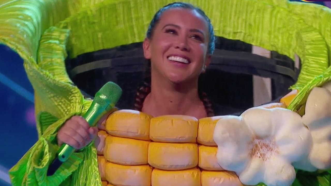 El ganador de esta competencia fue el simpático Cornelio y Marizel, integrante de la familia disfuncional de Me Caigo de Risa, estuvo detrás del personaje.