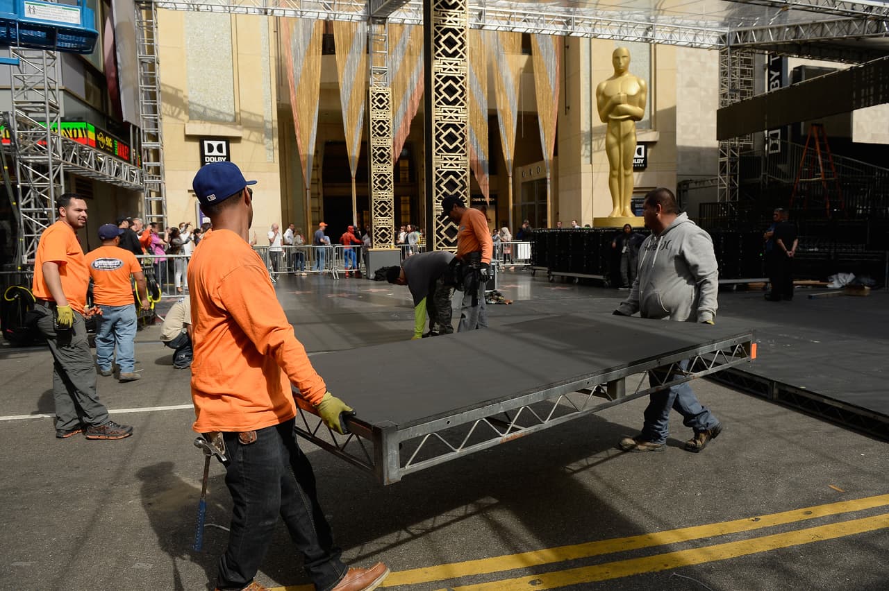 Cargando las tarimas.