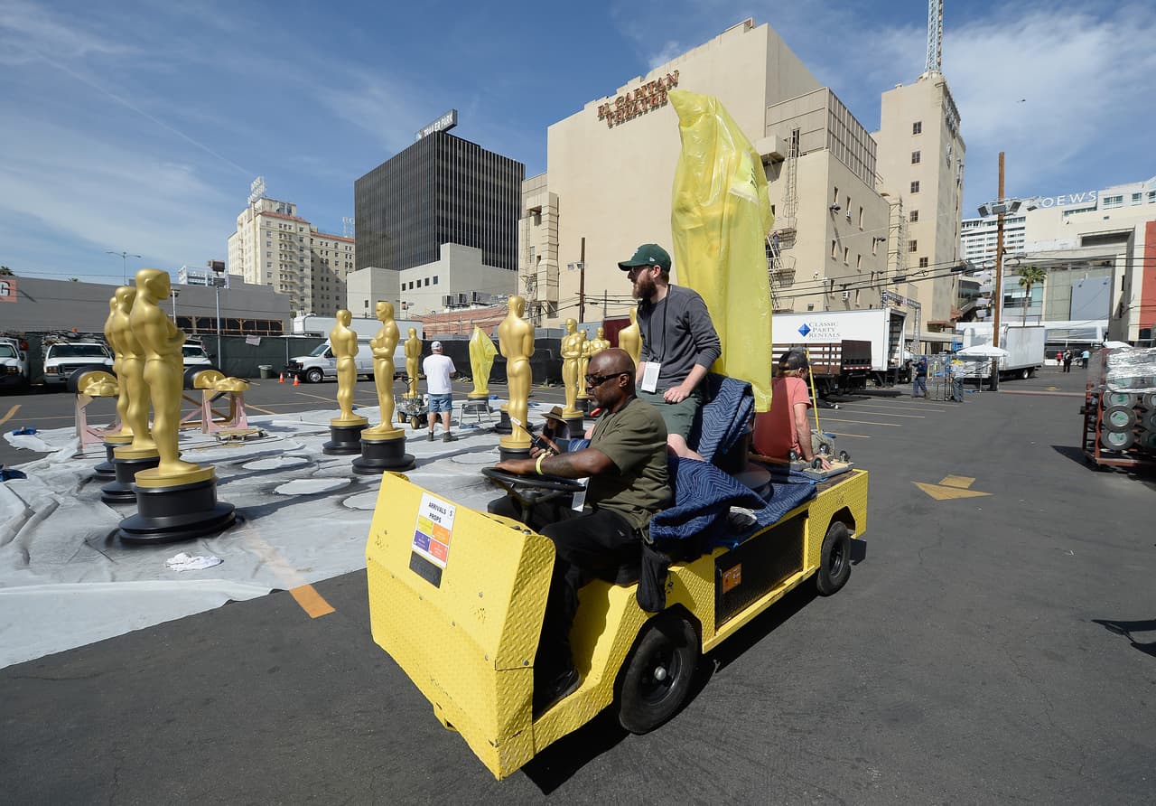 Transportan todo con cuidado.