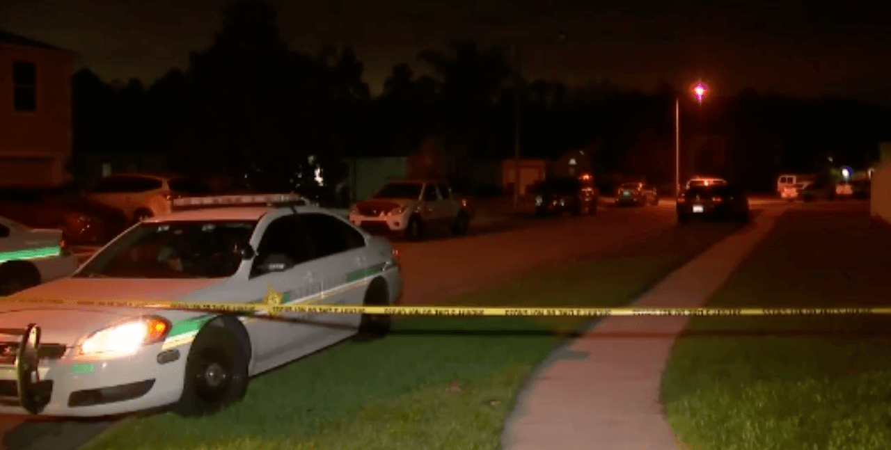 Cuatro muertos en un homicidio suicidio que involucra a un agente de protección fronteriza de Florida