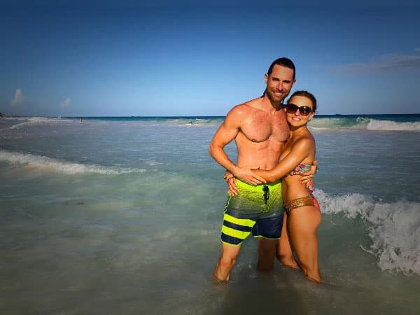 Por eso la playa es el escenario favorito de Angelique y Sebastián para relajarse.