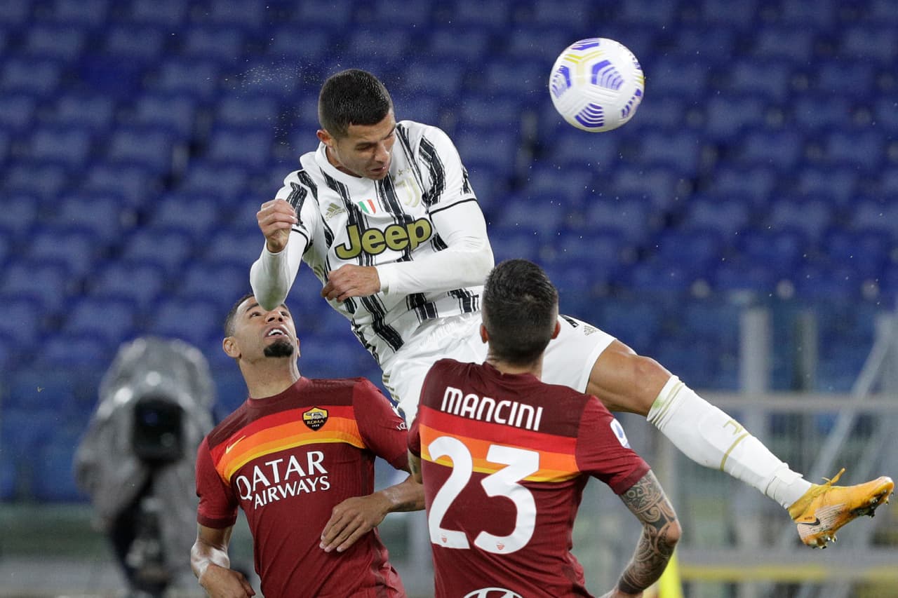 La Roma dominaba el partido dos a cero por dos goles de Veretout, pero Cristiano Ronaldo salvó a la Juventus e igualó marcador con doblete en el segundo tiempo durante la segunda jornada de la Serie A.