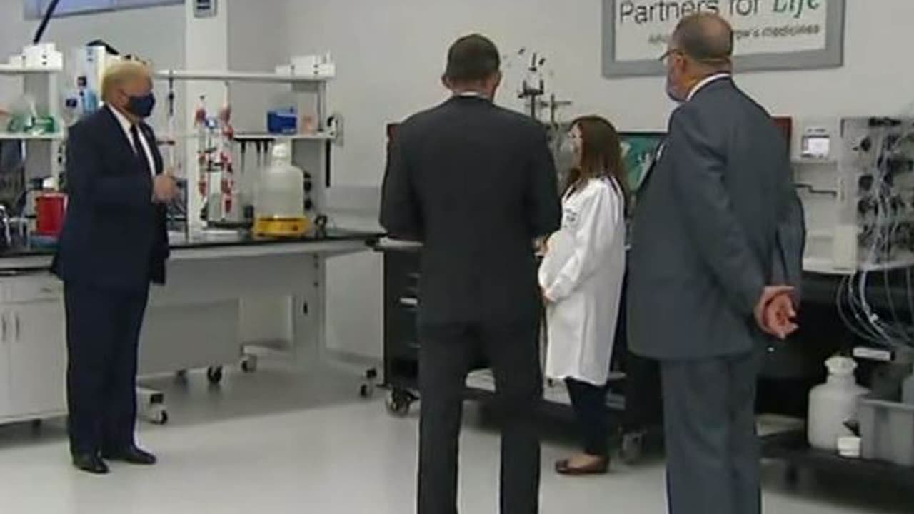 Trump se jacta de "iniciativa histórica" para encontrar vacuna al coronavirus