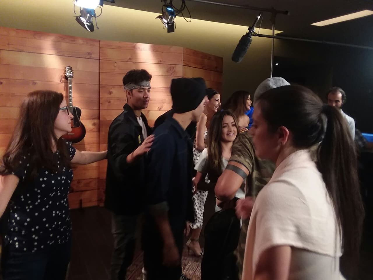 Rubí Ibarra con CNCO.