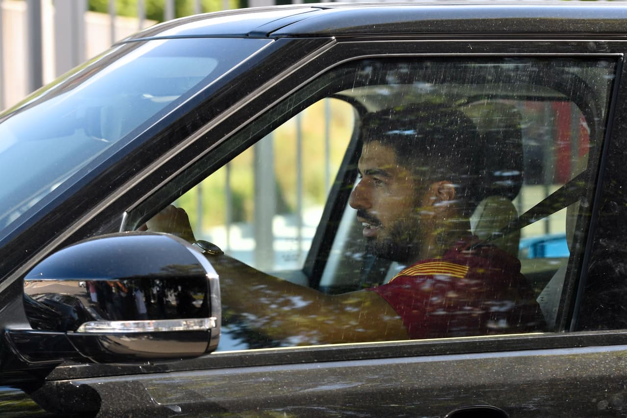 Luis Suárez pasó examen de italiano, podrá fichar con la Juventus