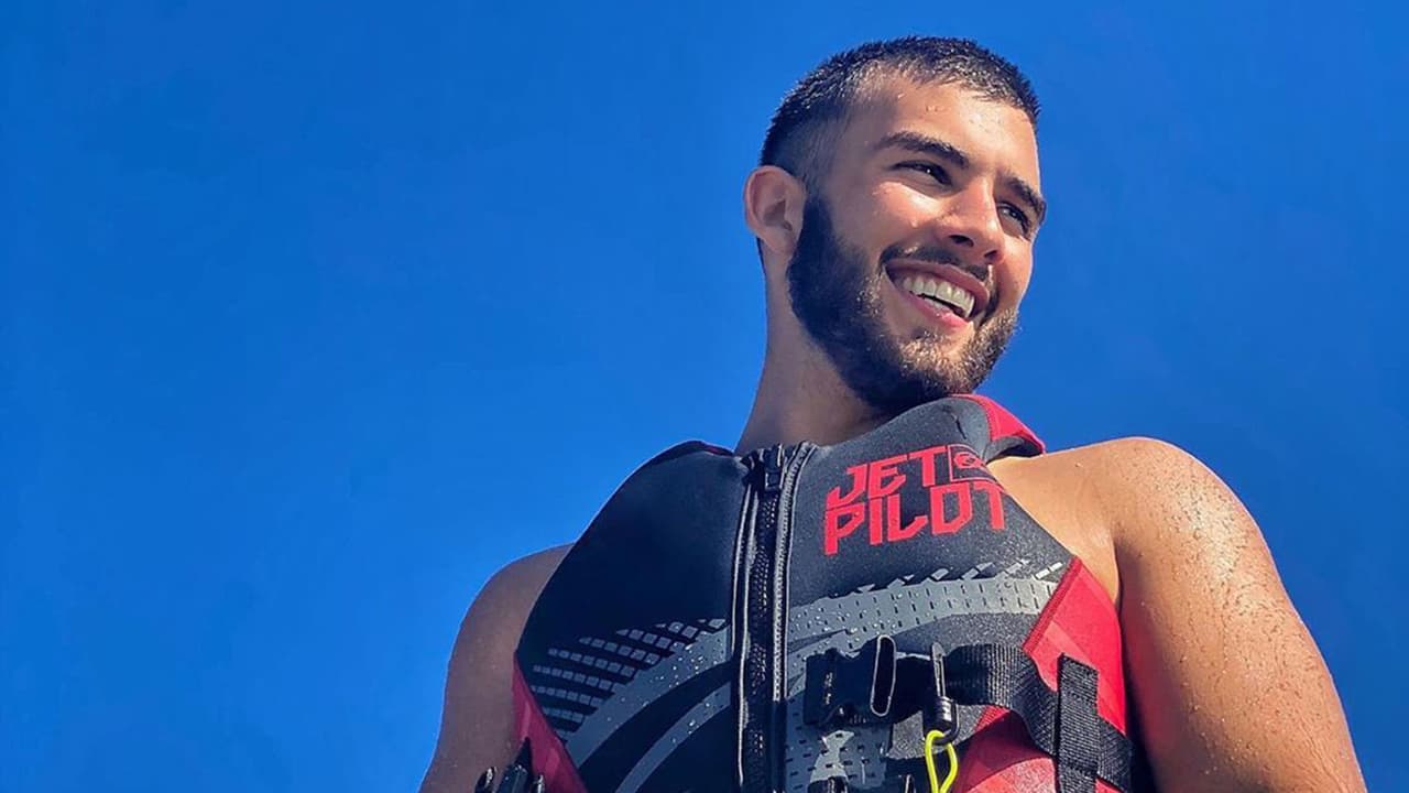 Manuel Turizo estrenó los Uforia Hangout Sessions con una dosis de frescura caribeña