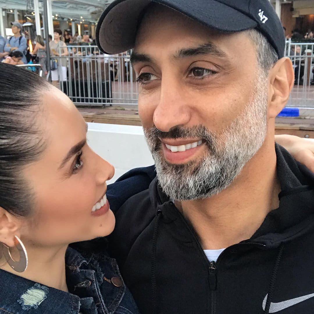 “Ni siquiera lo tenía en mente. Es como un regalo de Dios. No lo esperaba, es más, no me la creía. Mi esposo es el más feliz del mundo”, declaró la también conductora de televisión en la entrevista que otorgó a la revista de People en español, el pasado mes de abril.