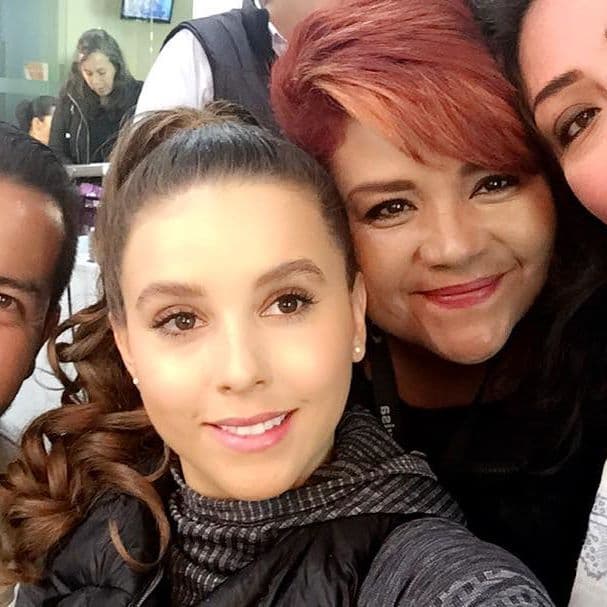 Disfrutamos verla trabajar al lado de grandes actores.