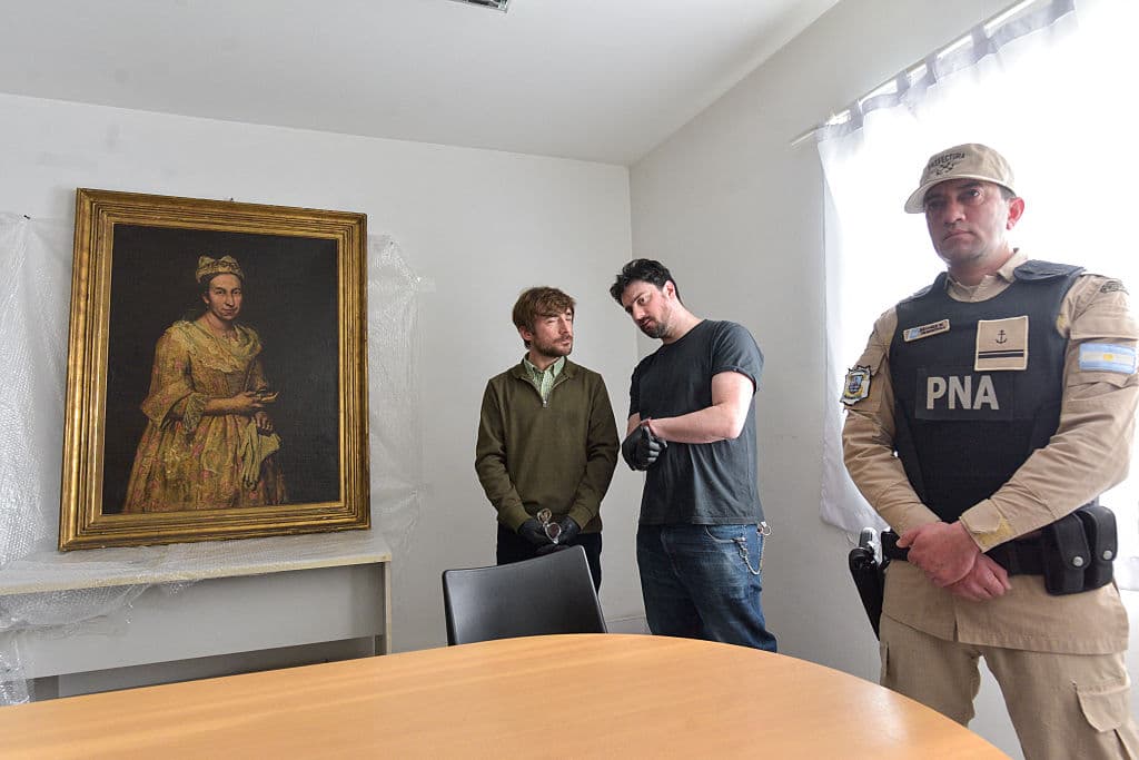 Recuperan la pintura robada por los nazis hace 80 años y que descubrieron por azar en el aviso de venta de una casa en Argentina