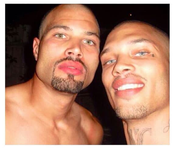 Al parecer Meeks tiene amigos muy guapos.