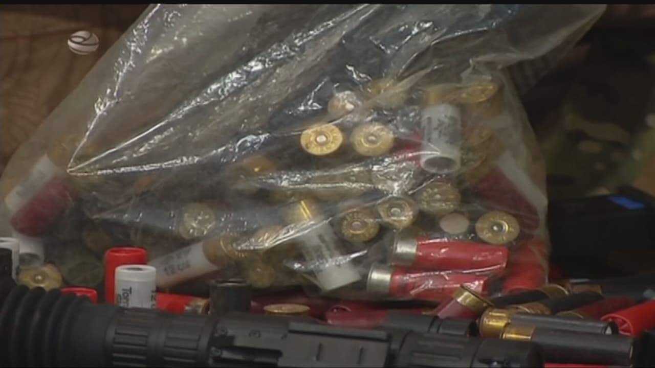 Según la dictadura, los exiliados cubanos cargaban, además, con más de 12 mil municiones de distintos calibres, y que los guardafronteras solo tenían cuatro rifles.
<br>