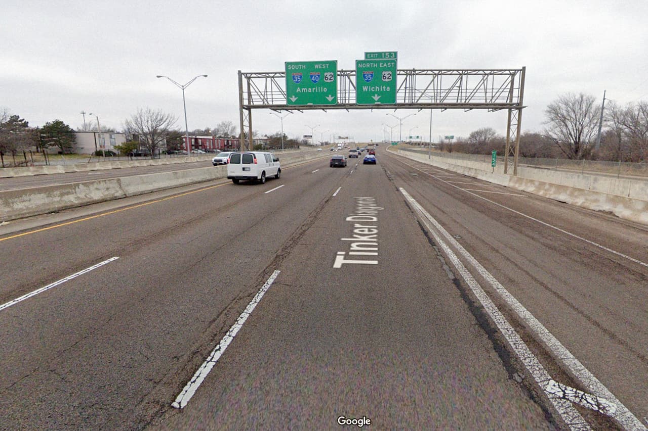 <b>Oklahoma, condado de Oklahoma.</b>
<br>
<br>Interestatal 40 sobre Crooked Oak Creek.
<br>
<br>Construido en 1960.
<br>