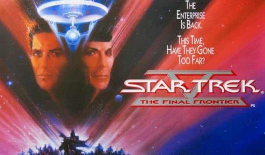 “Star Trek V: La frontera final”, es una película estadounidense de ciencia ficción de 1989 dirigida por William Shatner y basada en la serie de televisión Star Trek. Las escenas de la película en Yosemite se rodaron en el parque. Las tomas largas del capitán Kirk escalando la montaña se filmaron en un set de fibra de vidrio colocado frente a la cámara, con las montañas reales de fondo.