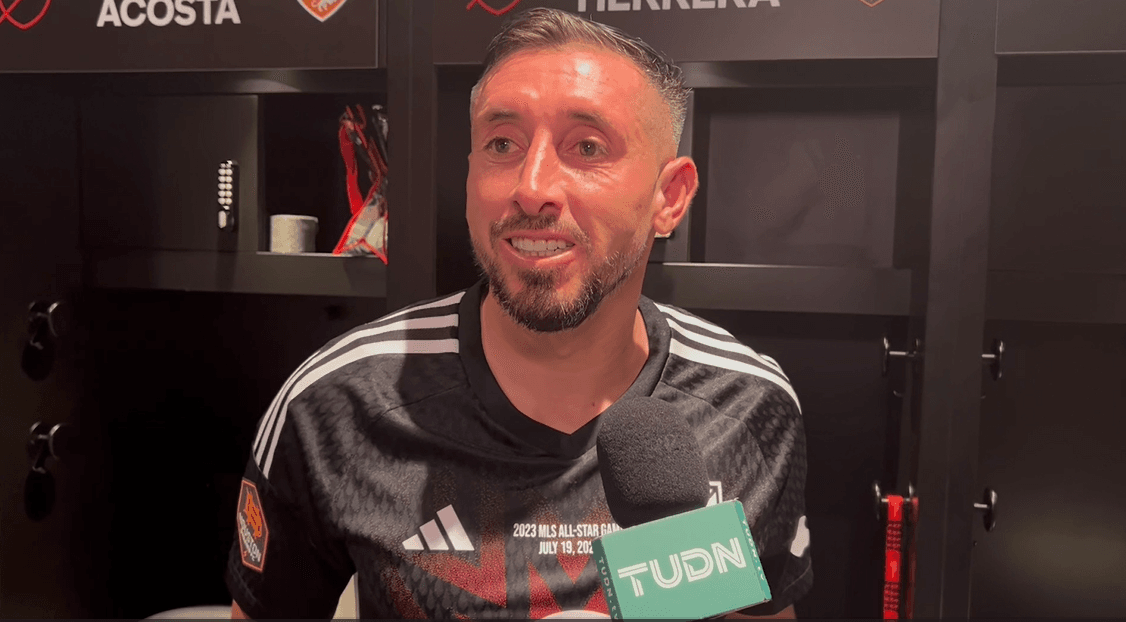 Héctor Herrera y Riqui Puig disfrutan la experiencia de enfrenar al Arsenal
