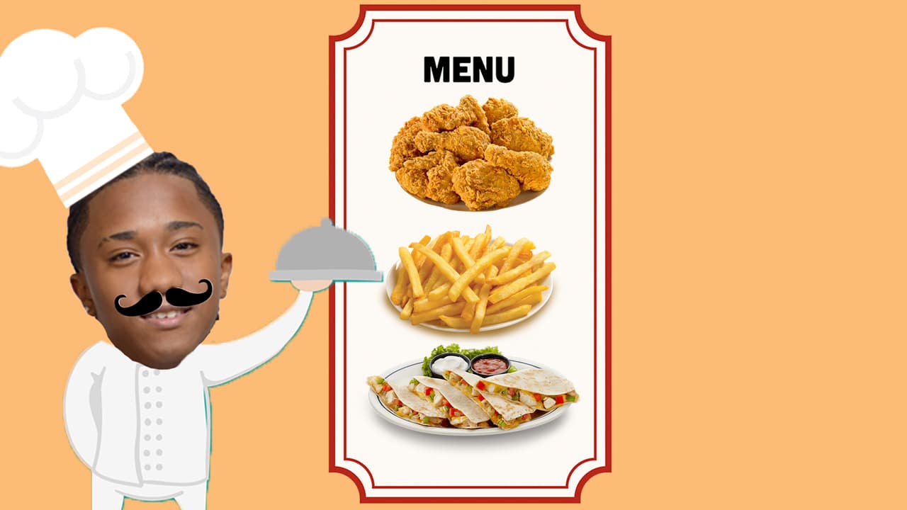 Aaron ama los chicken tenders con papas fritas. Unas quesadillas tampoco están de más para el.