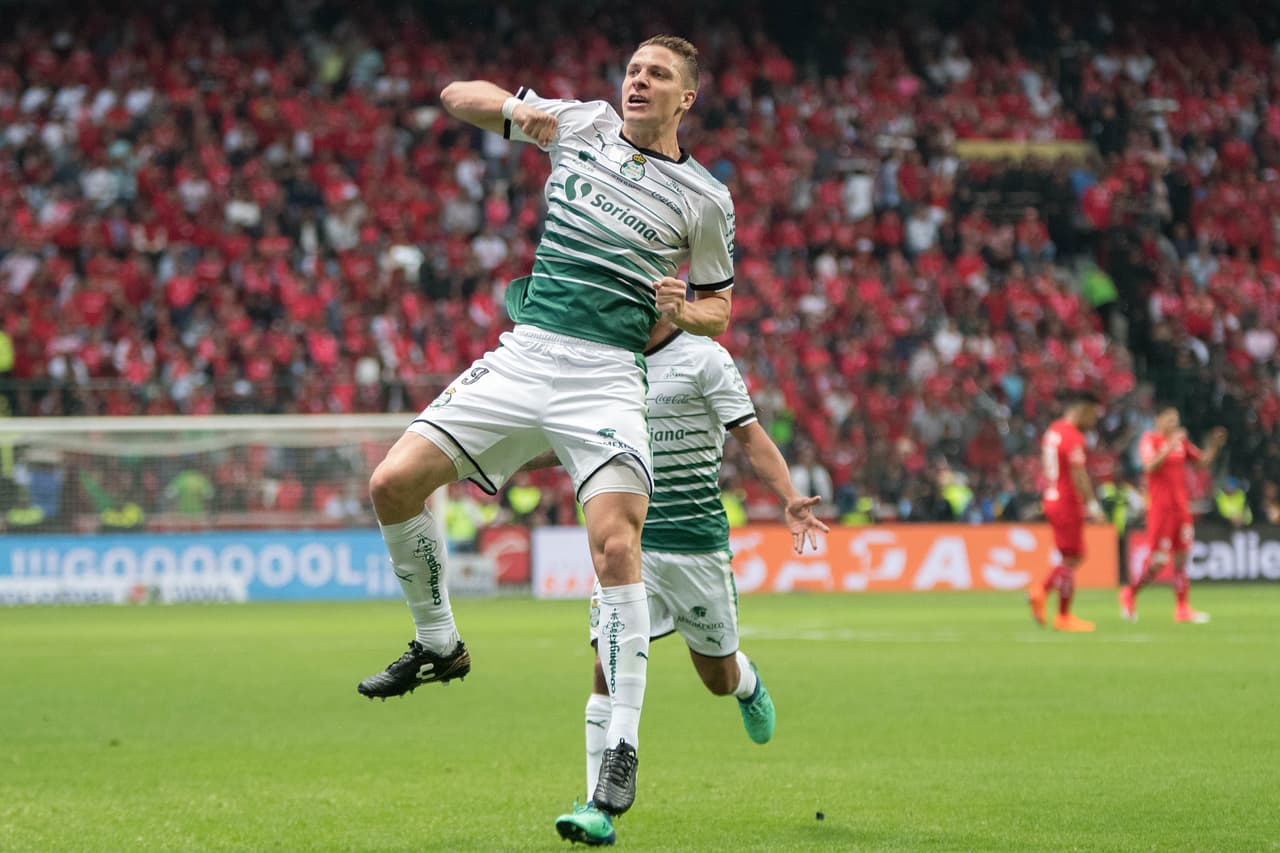 Santos se coronó campeón al igualar 1.1 de visita contra Toluca y dejar la serie de la final del Clausura 2018 con marcador 3-2 a su favor.