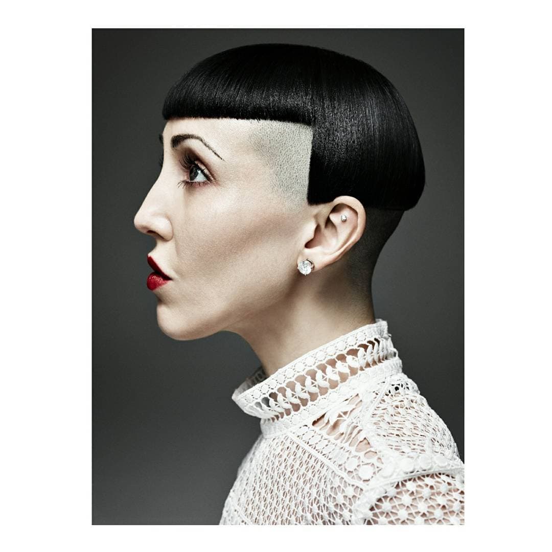 "Diverse Beauty es un proyecto inspirado en mis sesiones con Lupita Nyong'o, que abarca una gama más amplia de belleza que la que estábamos acostumbrados a ver en los medios de comunicación y pretende poner todas estas bellezas en un pedestal, para quien lo mire, sin importar su raza, tamaño, color, edad u orientación sexual, se puede identificar", explicó el artista en Instagram.