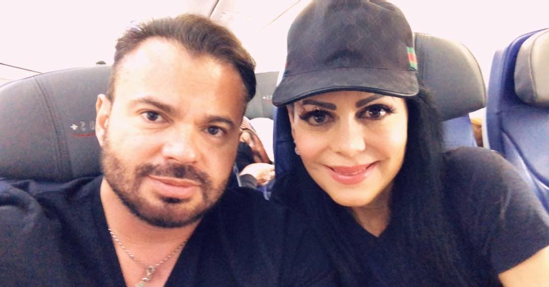 Tras más de una década de relación, Marco Chacón y Maribel Guardia se casaron por el civil el 29 de mayo de 2010, en una ceremonia íntima y secreta. La unión se llevó a cabo en el Gran Cañón de Colorado y tuvo como testigo a Julián Figueroa, el hijo de la también cantante.