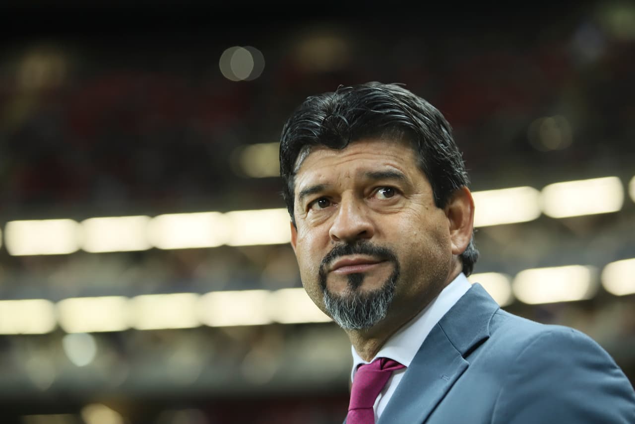 A pesar de intentarlo de todas las formas, las Chivas de José Saturnino Cardozo cayeron por segunda jornada consecutiva.