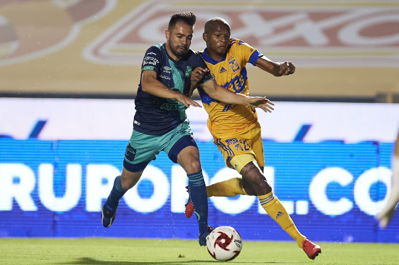 Tigres sentencia el partido en los primeros 10 minutos con goles de André-Pierre Gignac y Eduardo Vargas y al Puebla no le da tiempo de empatar y terminan cayendo 2-1.