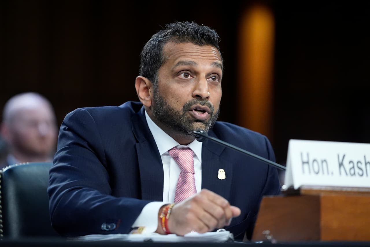El jefe del FBI, Kash Patel, defiende la flexibilización de las normas en materia de bestialidad y prostitución, durante una acalorada audiencia