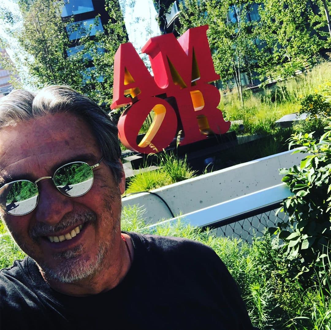 "O sea, no eran famosos internacionales, alcanzaron esa proyección gracias a RBD, así como yo también que ahora me conocen en España, Lituania, Cracovia, porque hicimos historias", refirió.
<br>