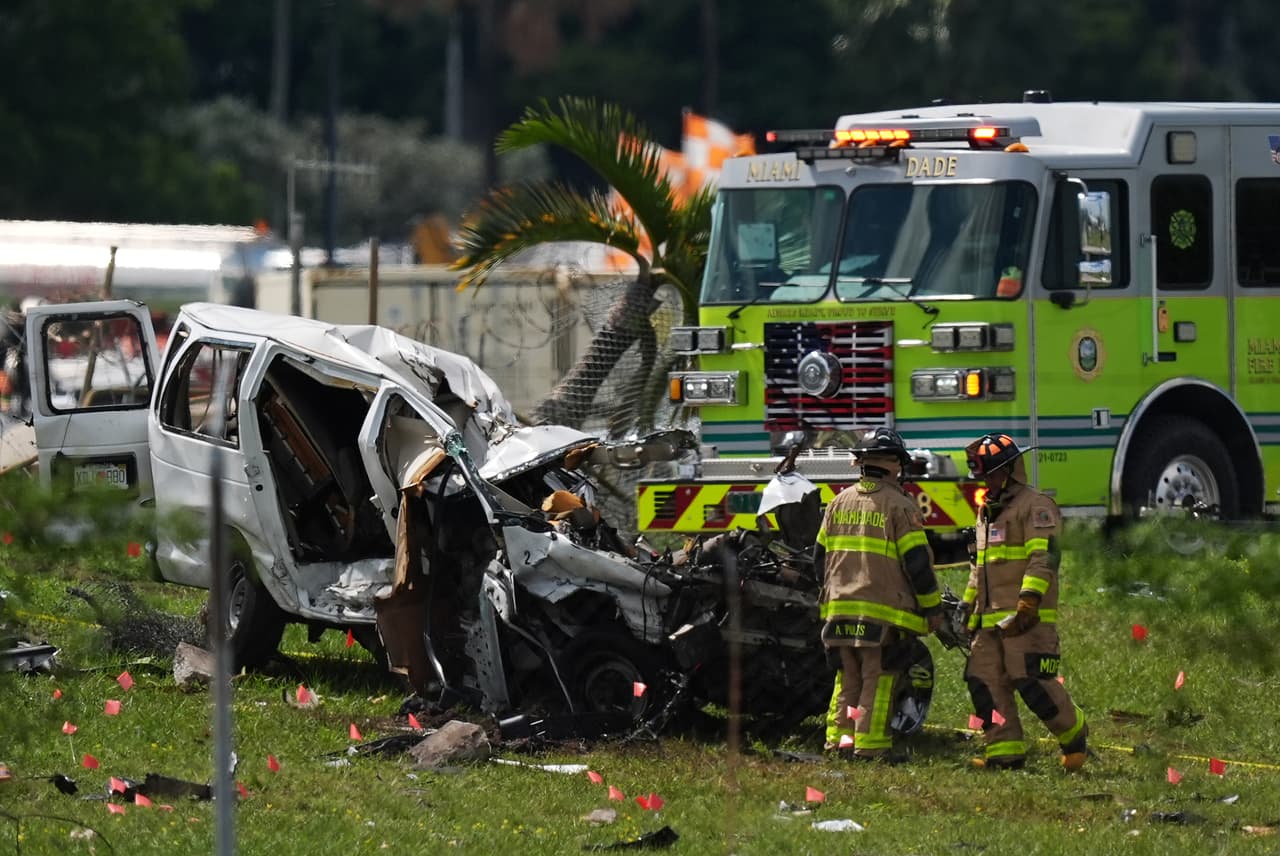 Los trabajadores de limpieza que murieron en el accidente del avión de carga en Miami estaban terminando su turno; era un trabajo duro y exigente