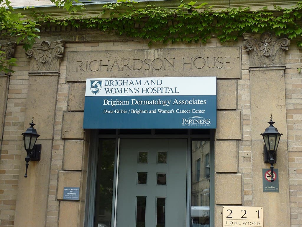 Un prestigioso hospital perdió el cuerpo de una bebé prematura que murió a los días; los padres presentan una demanda