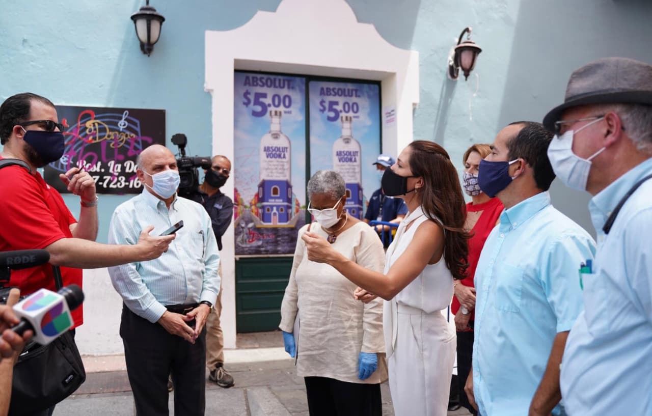 Líderes políticos le piden a la gobernadora de Puerto Rico que no firme el Código Electoral