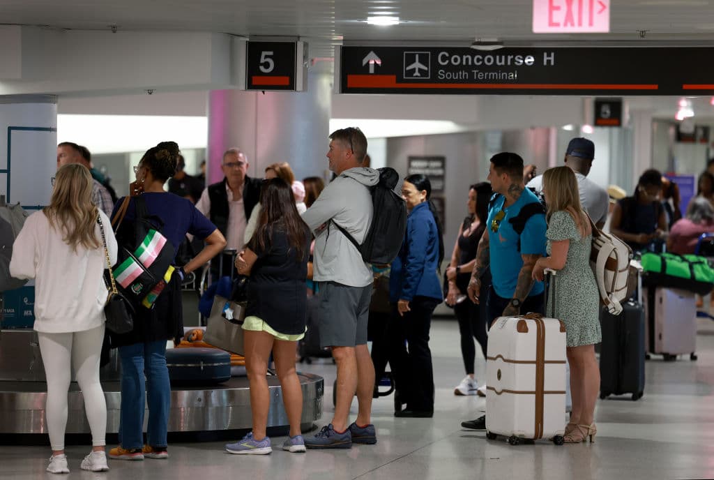 Aerolínea extravió su maleta con documentos de un menor necesarios para trámite migratorio