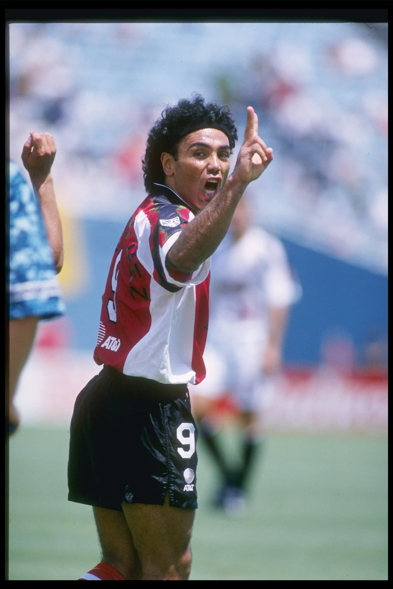 Banca: Podemos sumar a gente como Misael Espinoza, Damián Álvarez, Jesse González, Francisco Palencia, Omar Bravo, Carlos Salcedo y David Patiño. Pero sin duda, serían los nombres de Hugo Sánchez y Rafael Márquez que de inmediato resaltarían.