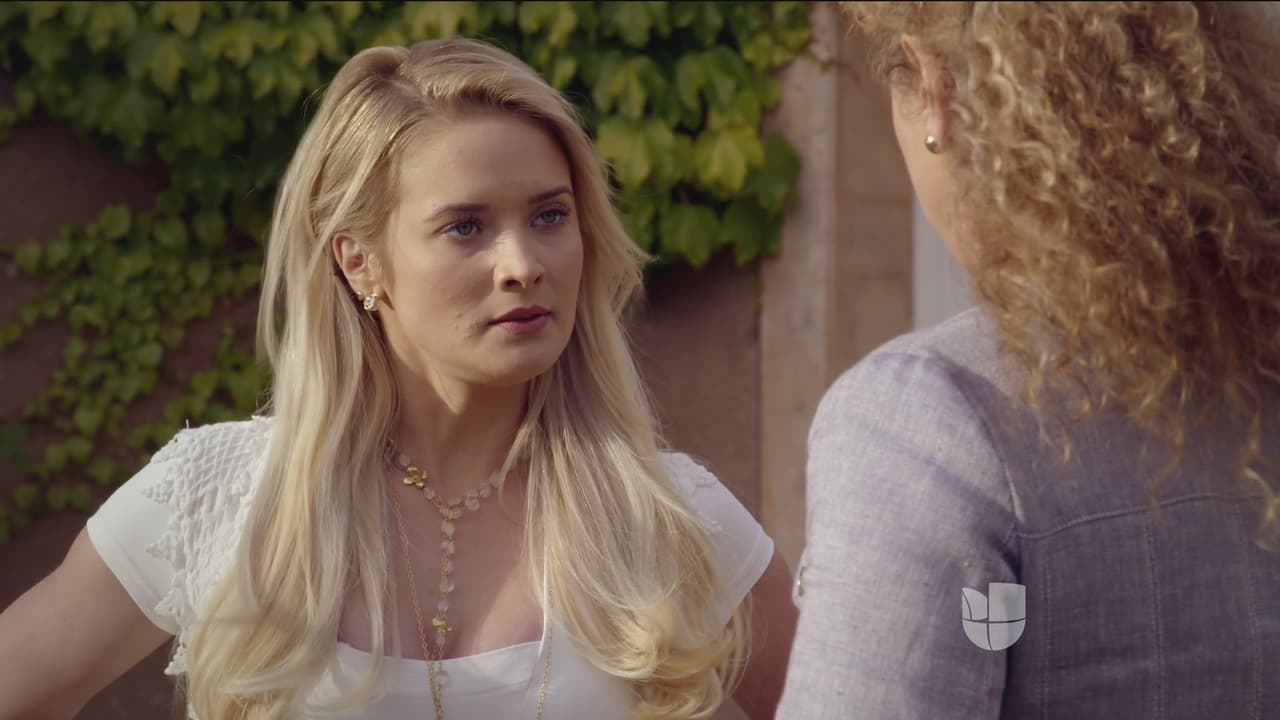 Te presentamos a Graciela, la hermosa y malvada hermana de Lisa.