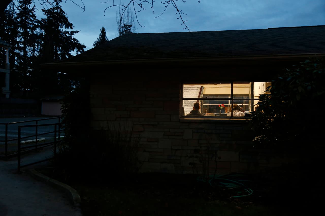 El encuentro usa el método de 12 pasos para dejar cualquier adicción pero se enfoca en los videojuegos, aparatos electrónicos y contenidos de internet que se hayan convertido en distractores y dañinos.