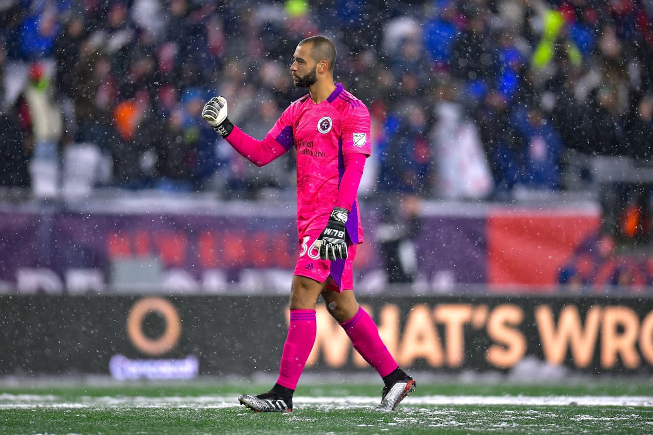 New England Revolution fue muy superior a los Pumas y se impuso gracias a un doblete de Adam Buksa y otro tanto de Sebastian Lletget.