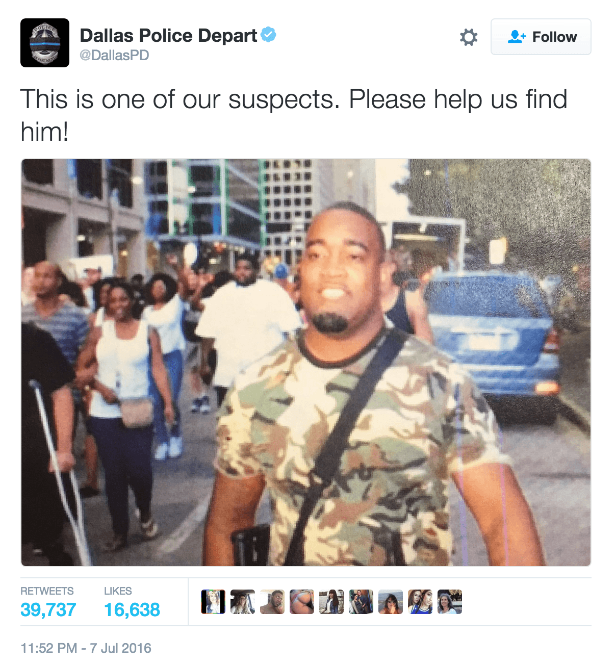 El manifestante del rifle que la Policía de Dallas incriminó por error