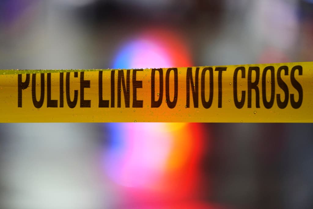 El accidente se produjo apenas dos días después del desastre aéreo más mortal en Estados Unidos en una generación. El miércoles por la noche, un avión de American Airlines que transportaba a 60 pasajeros y cuatro miembros de la tripulación chocó en el aire en Washington, DC, con un helicóptero del ejército que transportaba a tres soldados. No hubo sobrevivientes.
<br>