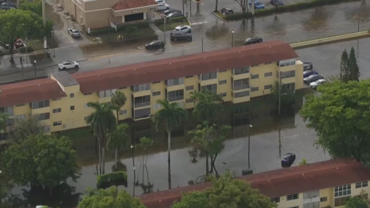 Alcaldesa de Miami-Dade: alerta por inundaciones continuará hasta el viernes en todo el sur de Florida