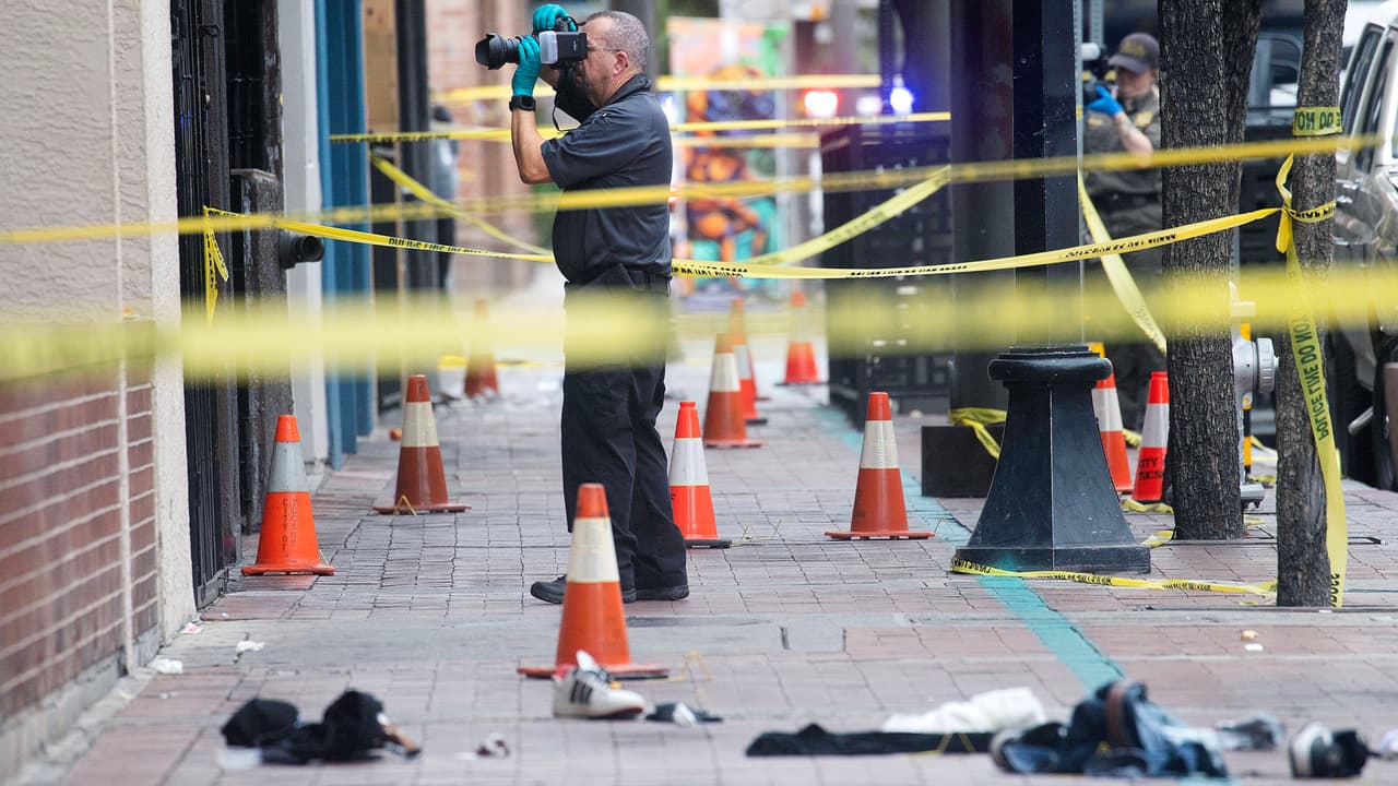 Nueve personas resultan heridas en tiroteo en Tucson; policía hiere al sospechoso
