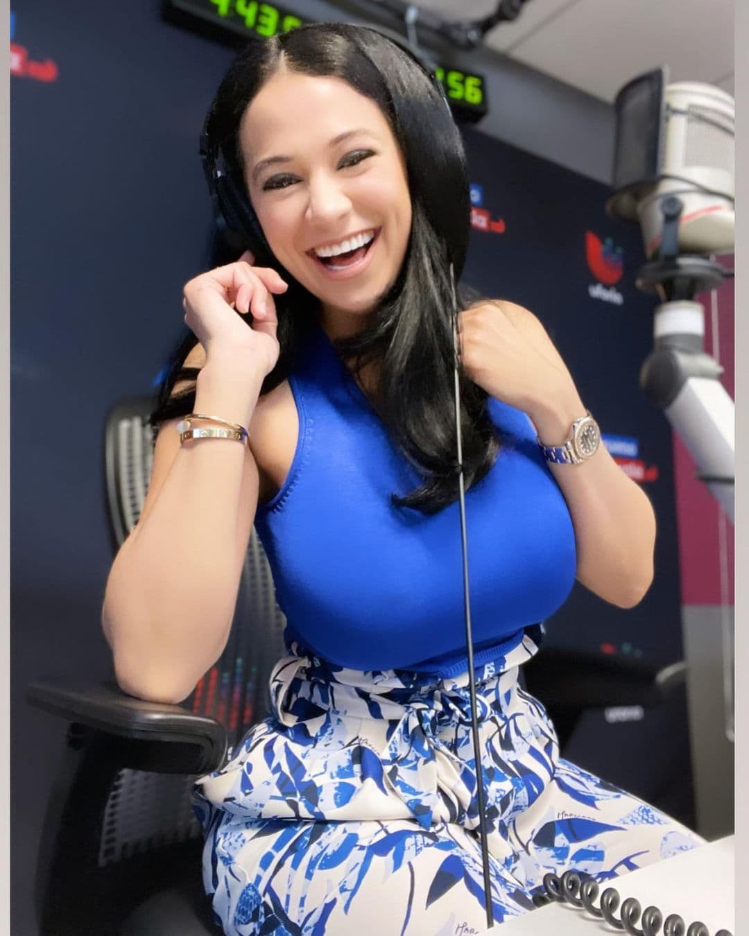 Su trabajo también la hace muy feliz y es que no hay un solo día sin cotorreo en El Bueno, La Mala y El Feo.