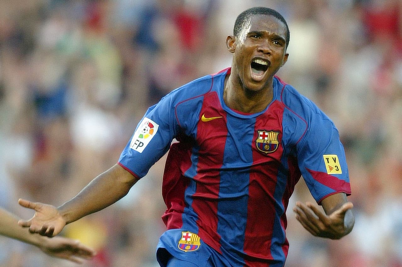 El camerunés Samuel Eto'o es el cuarto goleador histórico del Barcelona con 130 goles en cinco años, en los que ganó dos Champions League, tres Ligas de España, una Supercopa de España y una Copa del Rey.