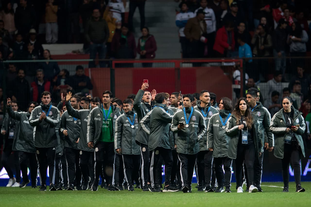 Tras la gran actuación que tuvieron en la Copa Mundial Sub-17 en Brasil, los jugadores recibieron un emotivo homenaje.