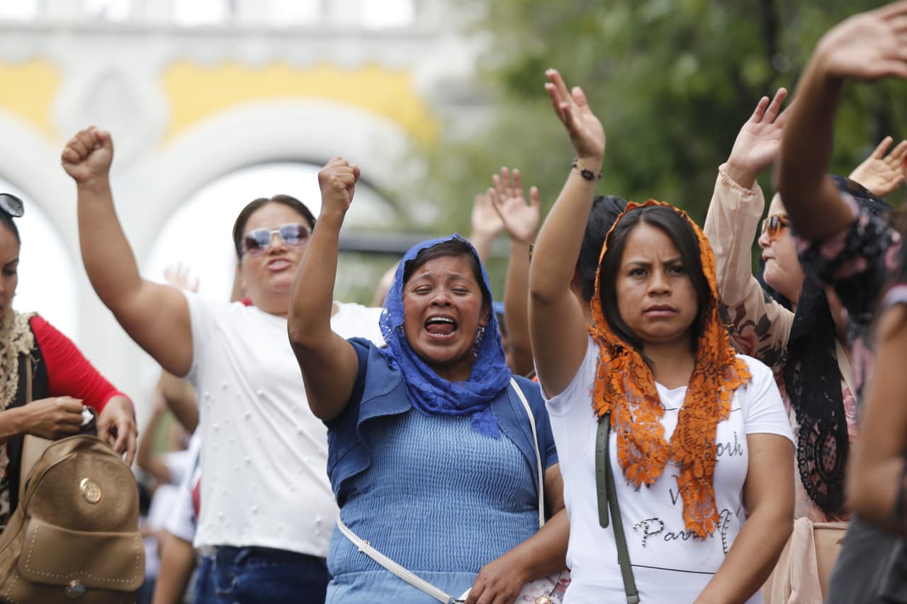 La organización religiosa informó que durante la manifestación
<b>"no protestaron, ni se realizaron pintas vandálicas, no sacaron pancartas, sino banderas y banderines"</b>.