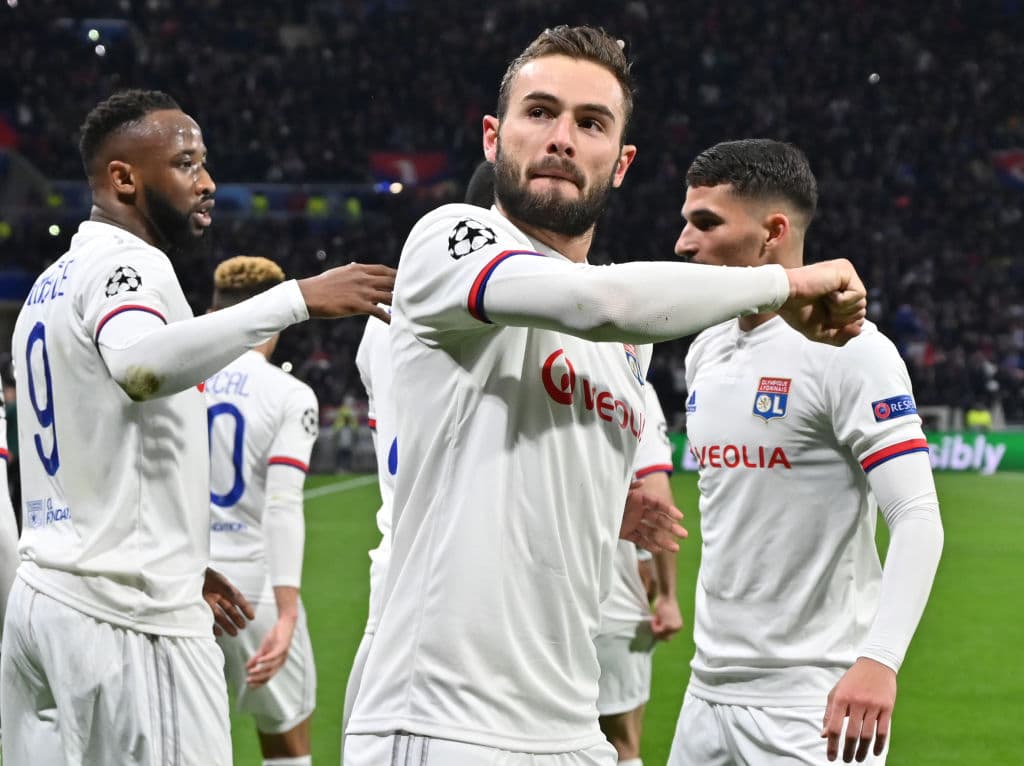 Tousart es el autor del gol que pone al Lyon con ventaja en el partido de ida de octavos de la Champions League.