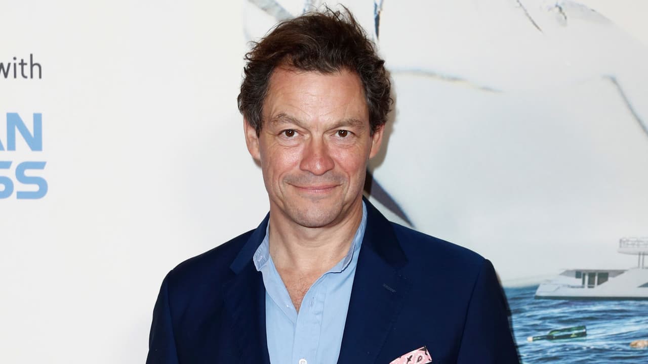 El actor Dominic West actualmente.