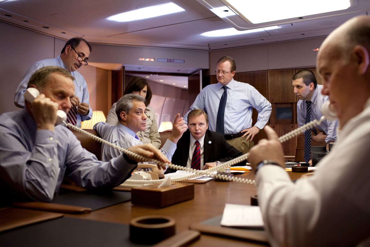 <b>Preparado para ataques.</b> Los aviones también pueden funcionar como centro de mando militar en caso de un incidente como un ataque nuclear. Las modificaciones operacionales incluyen la posibilidad de reabastecimiento en vuelo y medidas contra misiles antiaéreos. Fotografía del interior del Air Force One, 2009.