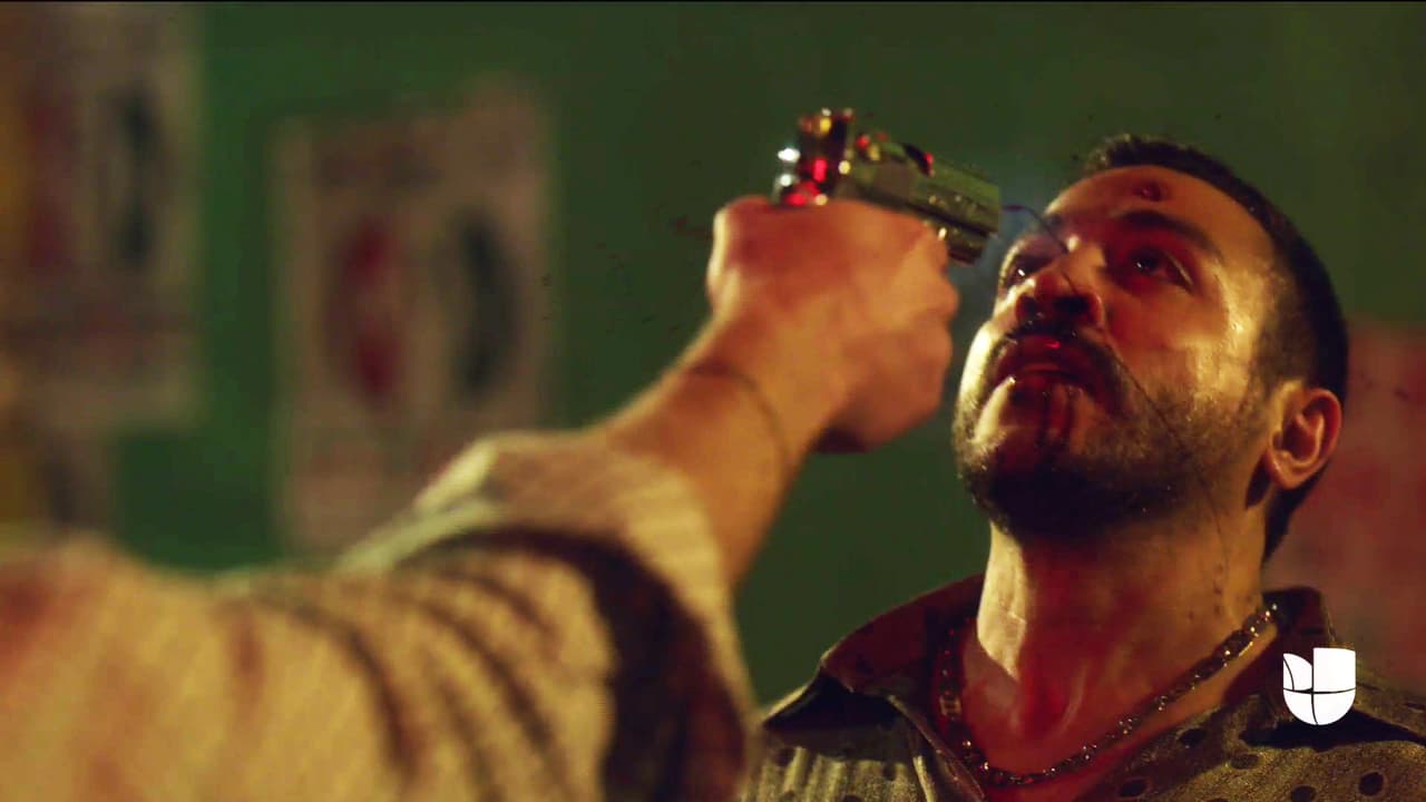 The peace that was left between them was over when Ramón Avendaño murdered Armando López ‘El Rayo’, ‘El Chapo’s best friend, outside a famous club in Tijuana.