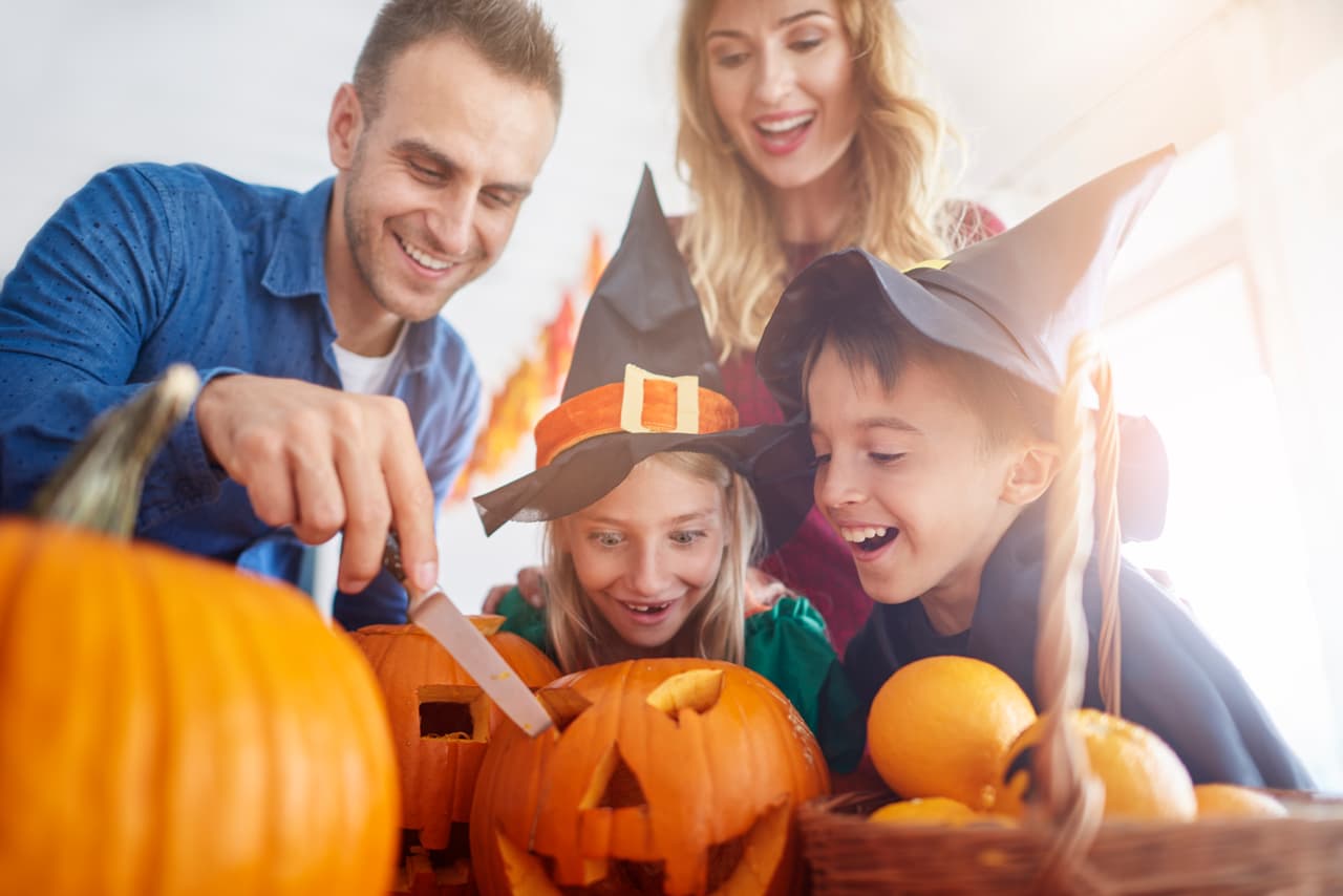 <a href="https://www.facebook.com/events/166566245566183" target="_blank">Ciencia espeluznante en el Museo The Mill</a>
<br>
<br>Este domingo 31 de 12p.m. a 4pm. el museo The Mill estará adornado con una decoración de hallloween, con premios para los primeros invitados con disfraces y golosinas disponibles durante todo el día. Entradas varian por edades desde $5.50 hasta $11.