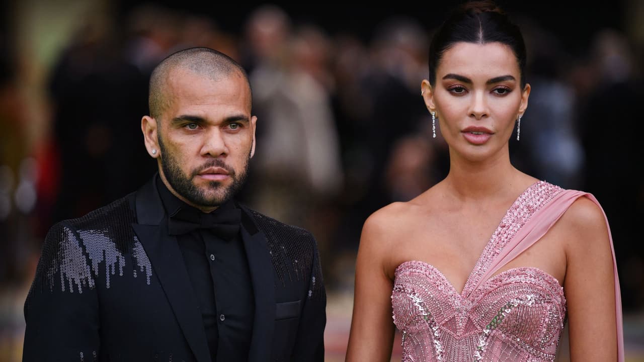 Expulsan a esposa de Dani Alves de su casa por no firmar acuerdo de confidencialidad