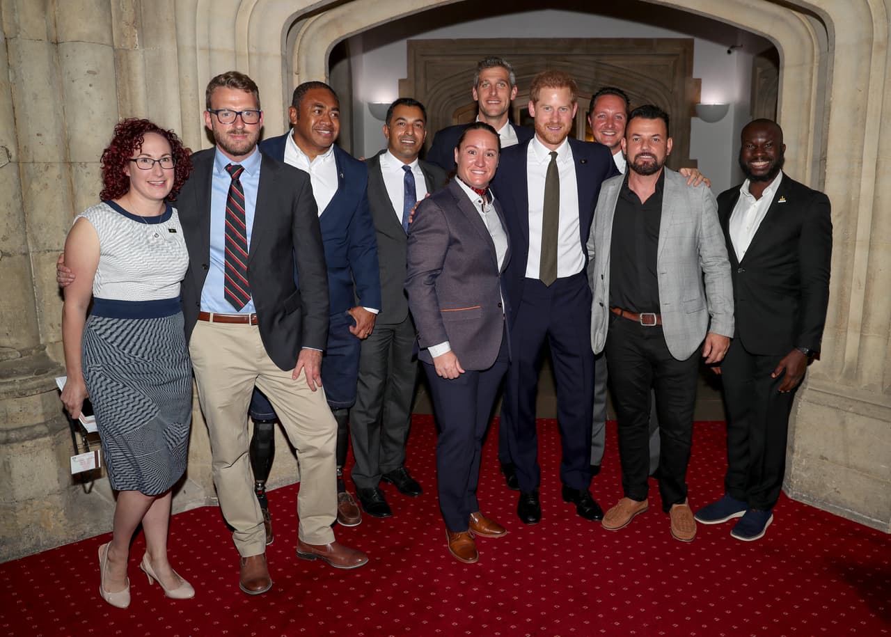 "¡Gracias por la inspiración, gracias por las risas y gracias por los recuerdos!
<b>Estoy muy orgulloso de todo lo que hemos logrado juntos</b>. ¡Una vez servido, siempre sirviendo!", finaliza el mensaje del príncipe.